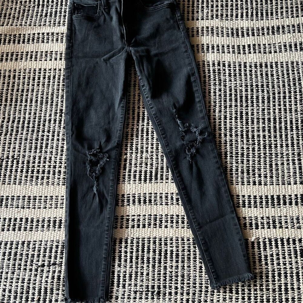 Joe’s Size 26 black distressed jeans skinny jeans the Charlie jeans